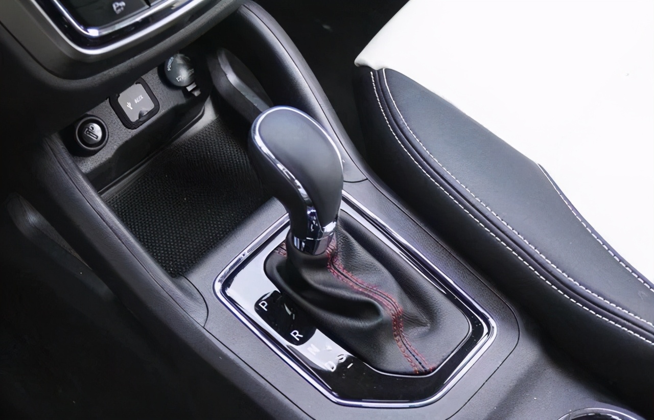 提了一辆新的长安汽车,刚提的长安cs35plus油耗11个