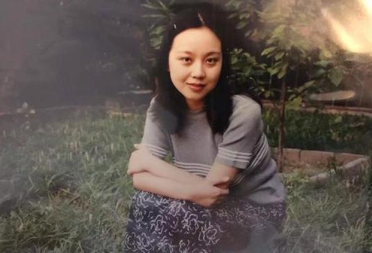 闫妮和赵本山私下关系,闫妮自曝与赵本山关系