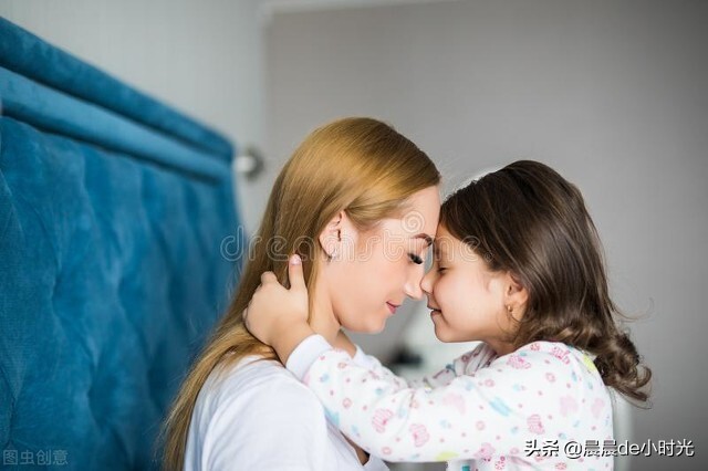 小孩的玩具掉进马桶里面怎么弄,妈妈把我的玩具丢了