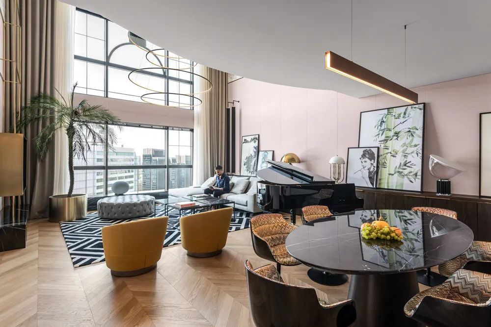 上档次跃层别墅,极简的跃层别墅