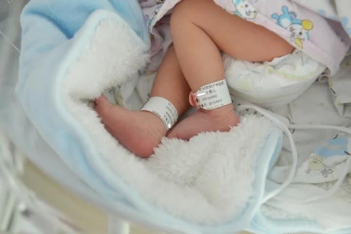 好医生日志|出生后呼吸困难，他们该如何活下去？