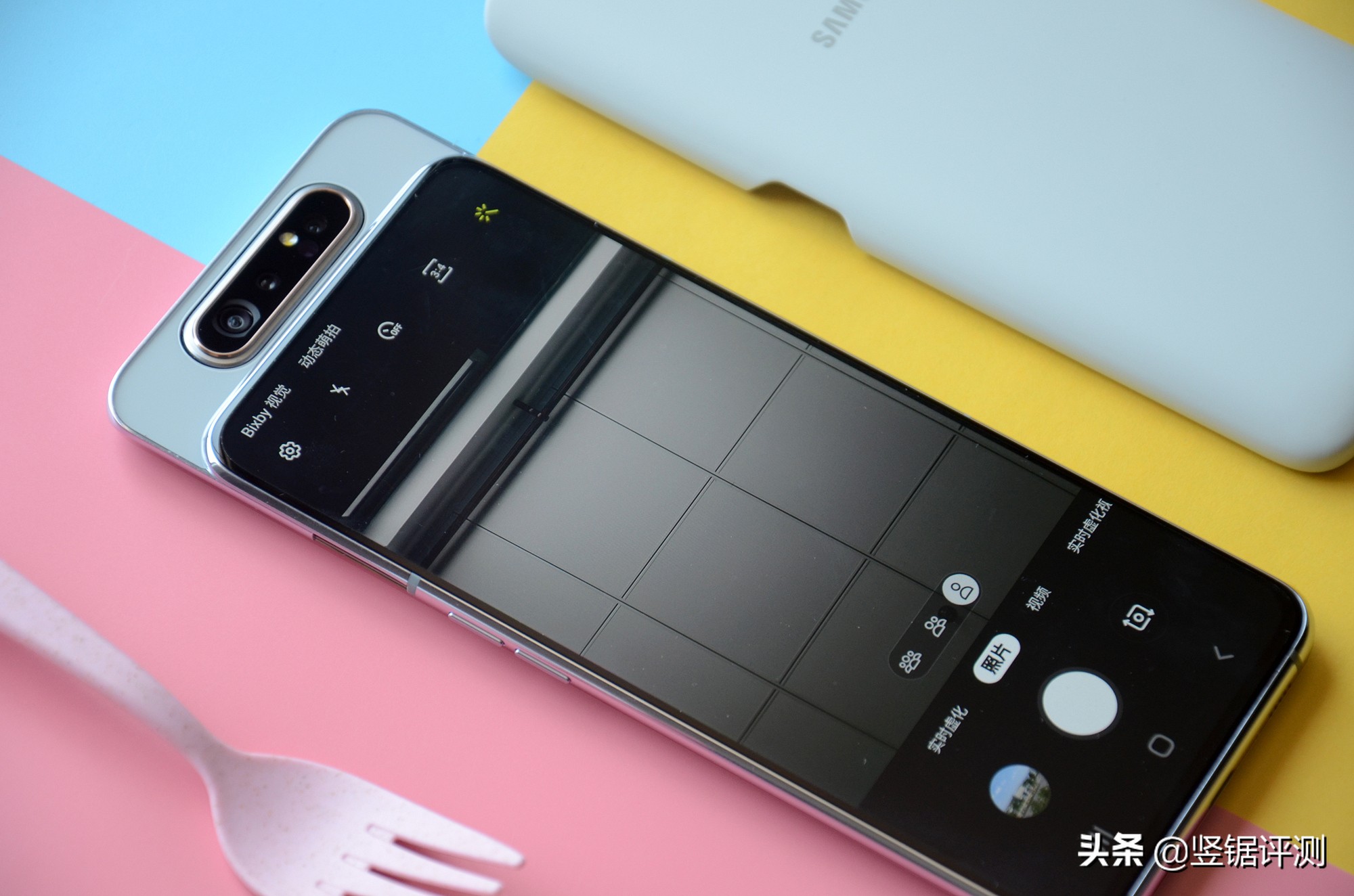 三星A80深度评测，6.7英寸全面屏，旋转摄像头设计