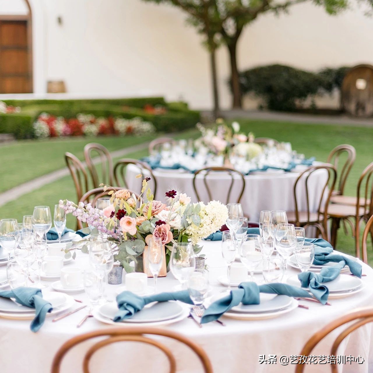 开一家花店怎么营销才能赚钱,花店做批发零售怎样进货