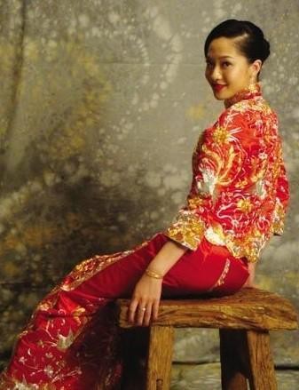 揭秘朱芳雨与现任妻子的恩爱秘密,朱芳雨三次婚姻