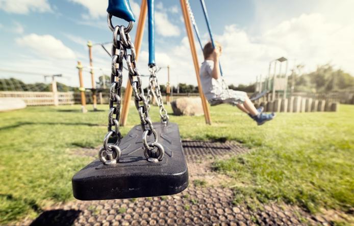 如何对待14岁叛逆期的孩子,14岁男孩叛逆期喜欢跑家长怎么做