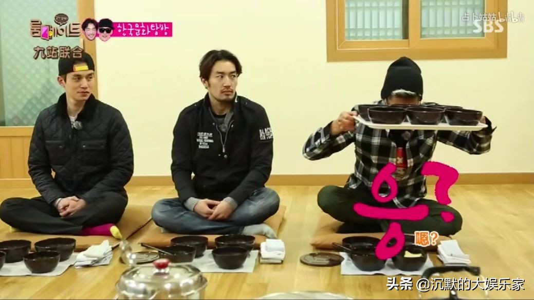 10部搞笑韩综:笑到十里声控灯都为我闪耀哈哈哈哈