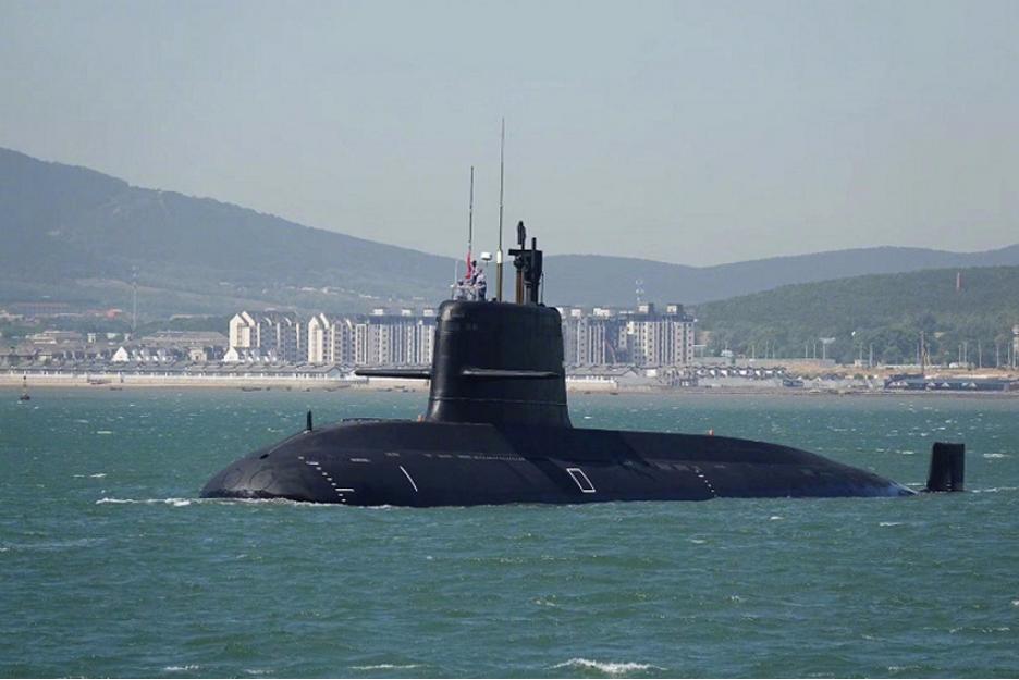 苍龙级潜艇指挥塔高度,潜艇指挥塔内部