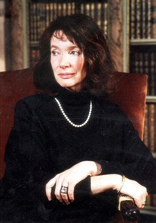 非洲巨富私生女嫁英国帅侯爵，却被婆婆嫌糟蹋400年血脉？