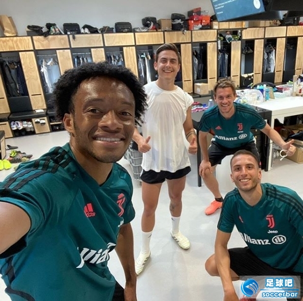 内马尔建议大巴黎引进皇马前锋,内马尔被选中踢球