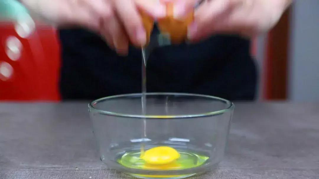 宝宝喝的奶粉消化不了怎么办,宝宝喝不完的奶粉怎么办