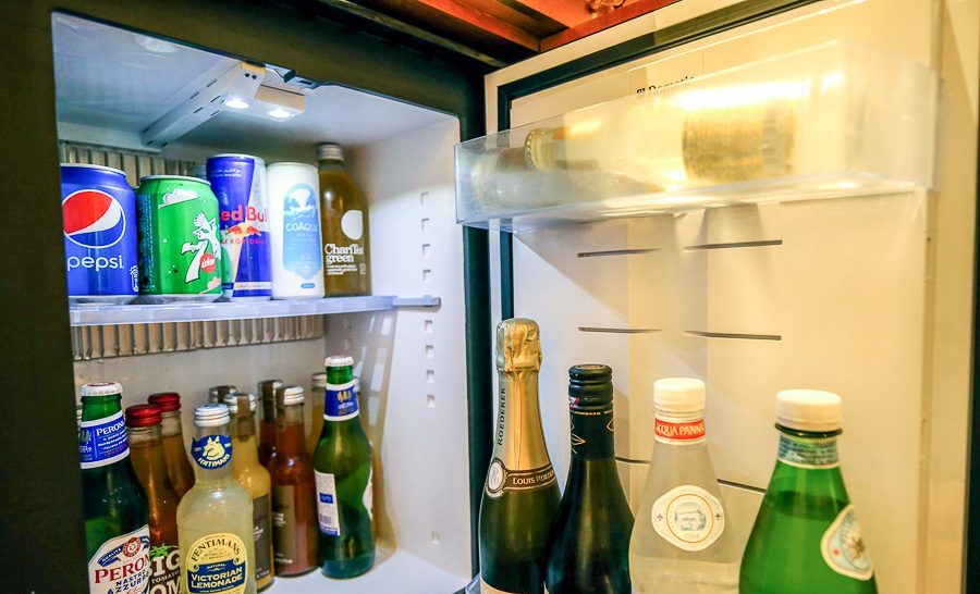 迪拜帆船酒店一晚普通房,迪拜帆船七星级酒店大套房