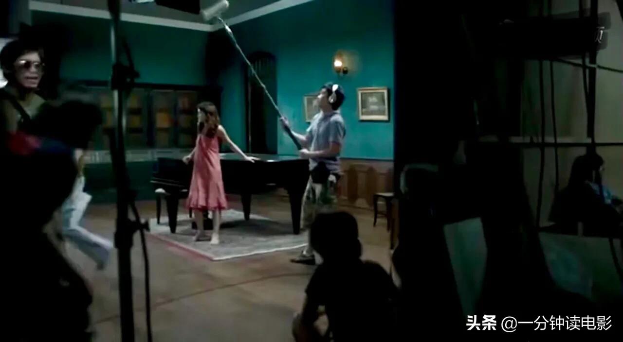 《鬼片场》拍摄现场闹鬼所有工作人员被吓跑只有美女演员不知情