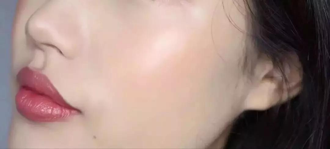 毛戈平的气垫好还是粉霜好,毛戈平的气垫哪种好用