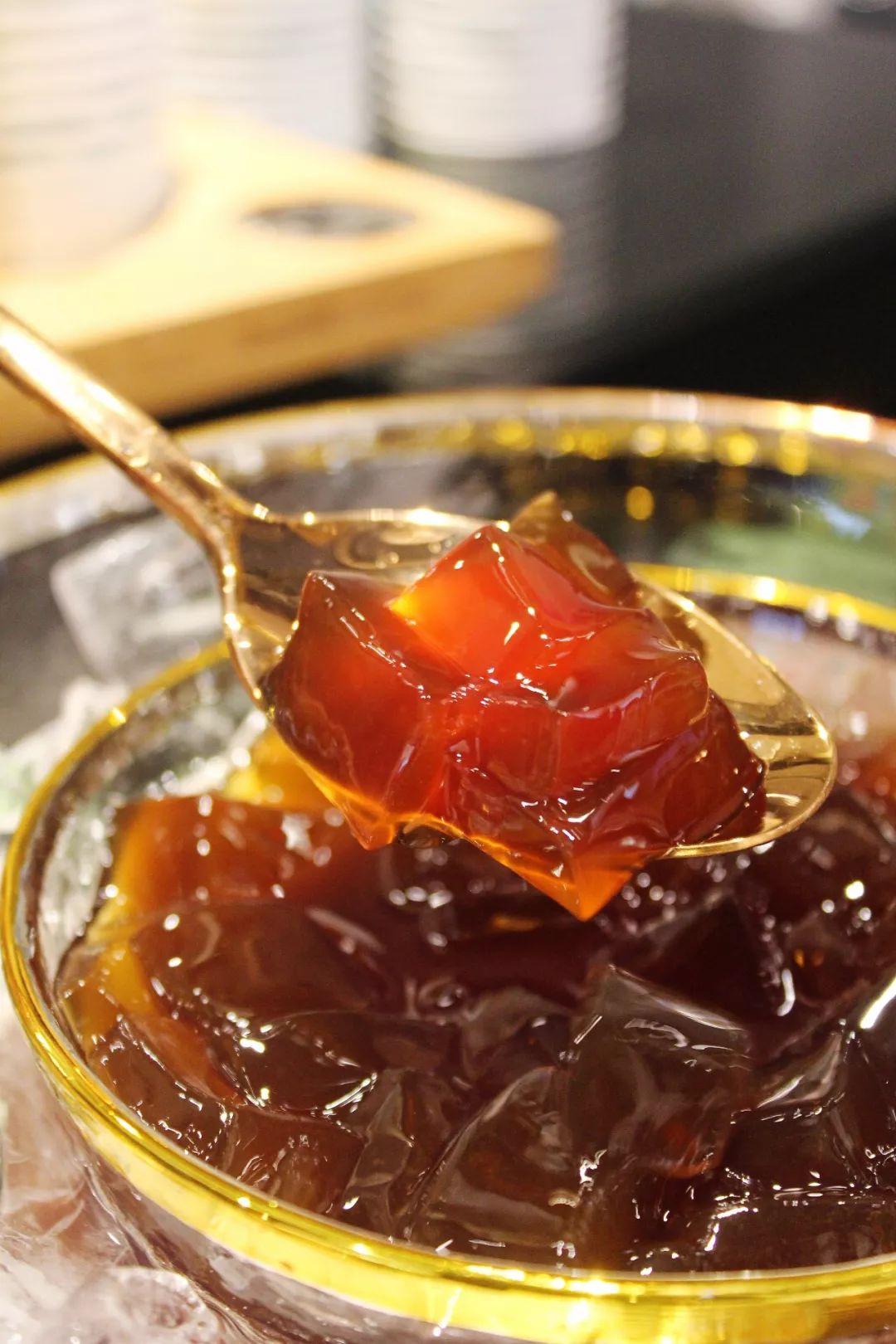 侯彩擂奶茶 (侯彩擂奶茶加盟店价格)