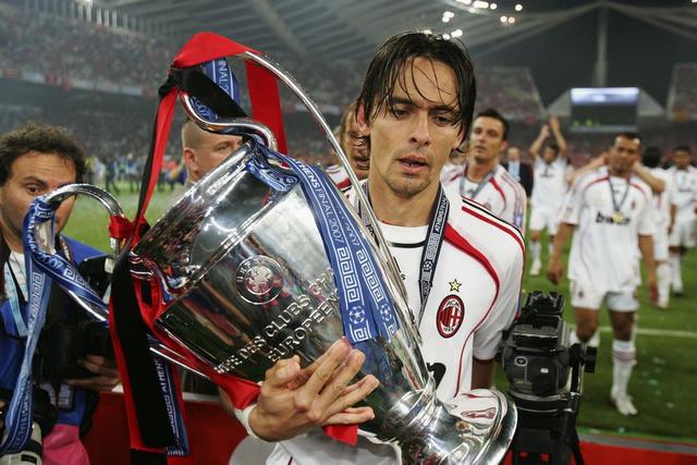 fifa足球世界欧战传奇球员劳尔,欧冠50球梅西