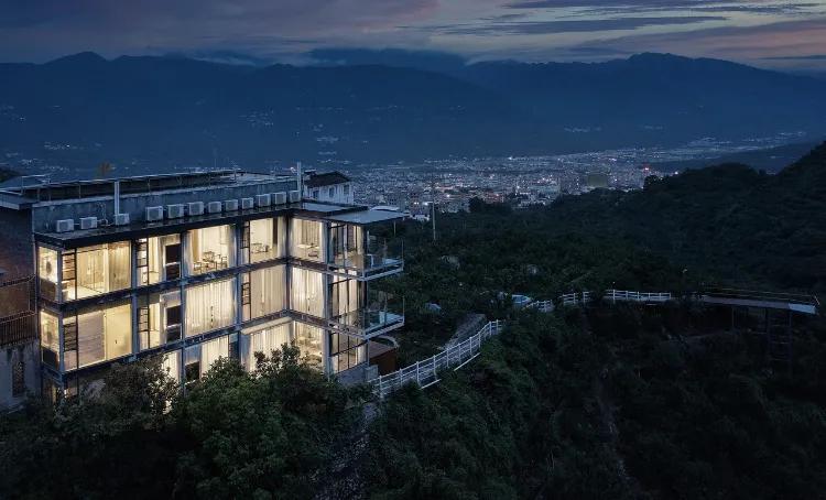 如何诗意的度过初冬？我在雅安这些私藏美宿里找到了答案