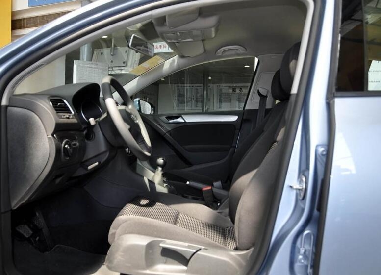 22年上牌高尔夫8二手价格,17年上牌2018款高尔夫1.4