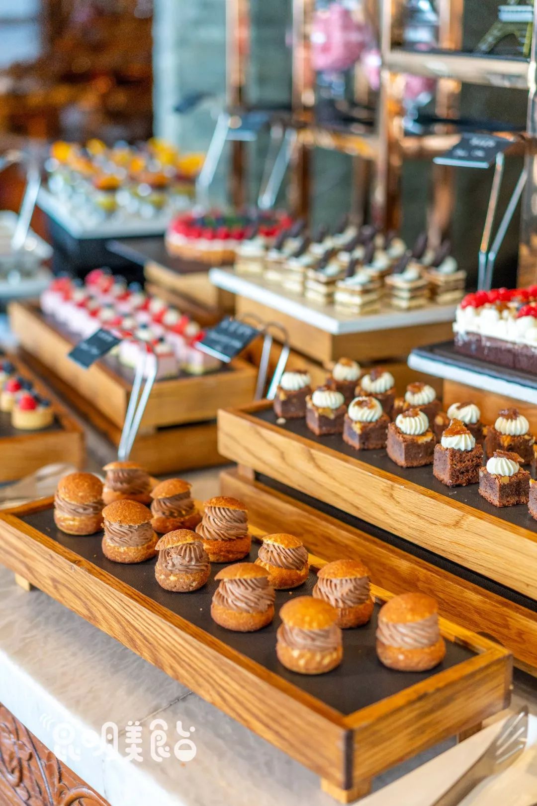 昆明双塔高空餐厅,昆明可以看二环的高空餐厅