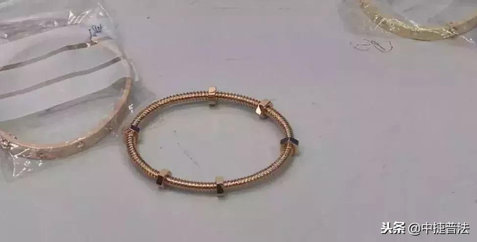 卡地亚镯子购买截图,卡地亚耳钉价目表