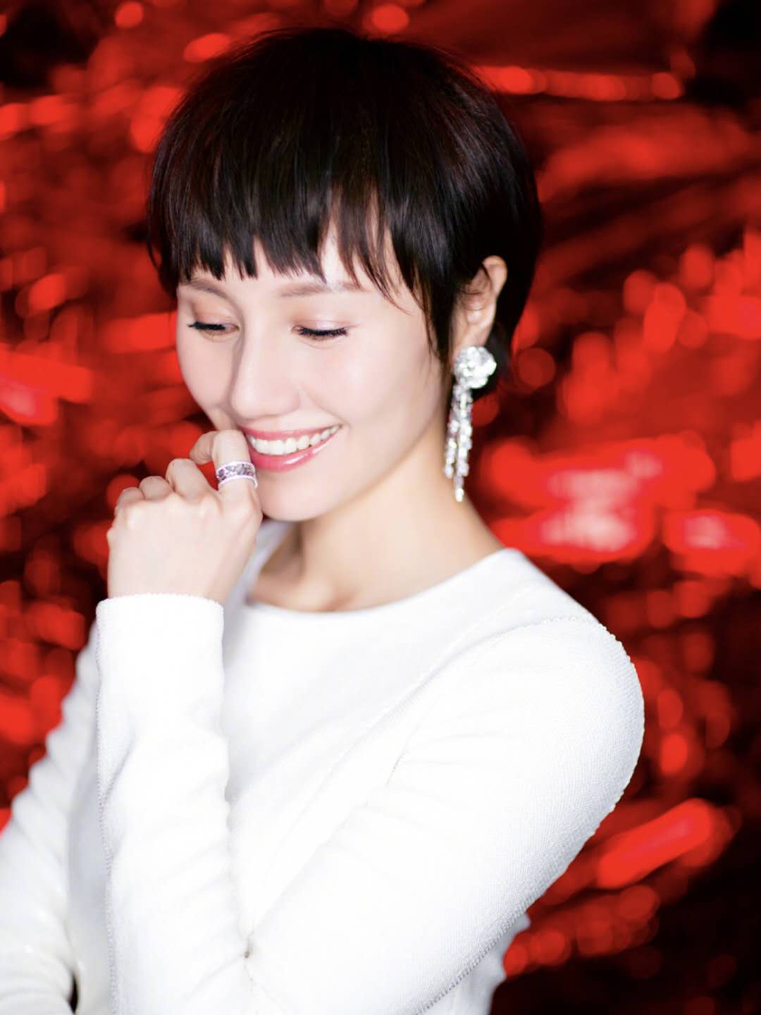 修饰脸型好看又显气质,修饰脸型显脸长发型