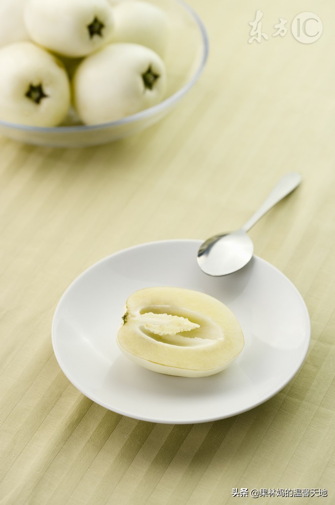 我的妈妈不完美但是很了不起，常有人问我她是不是吃了长生不老药