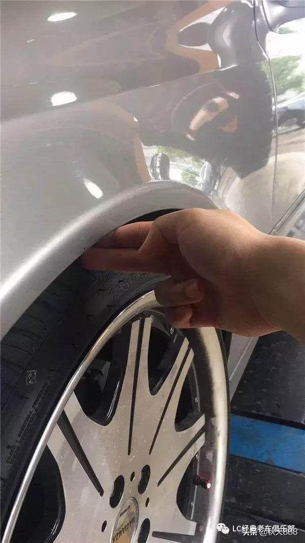 雪中的奔驰w211,向经典致敬奔驰w211