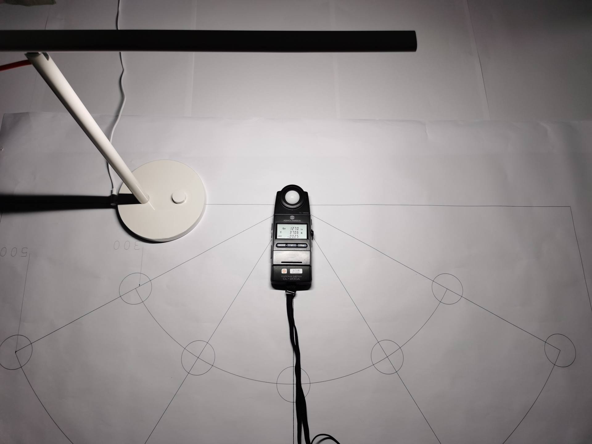 护眼台灯台式和落地款如何选,高性价比护眼台灯选择