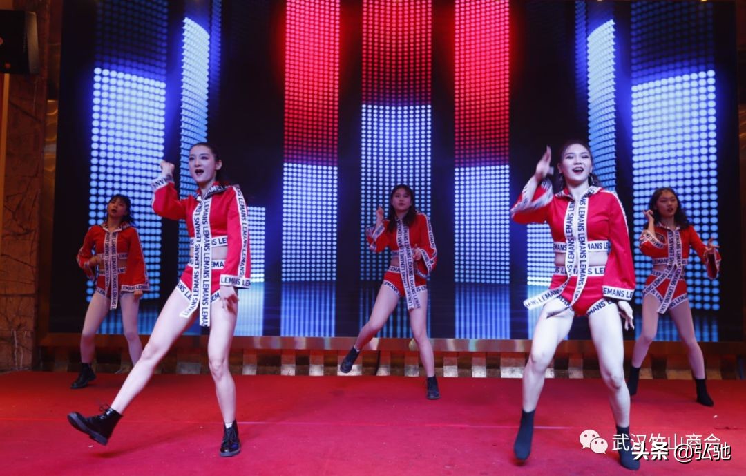 武汉竹山商会会长办公会顺利召开,湖北工商联共圆中国梦