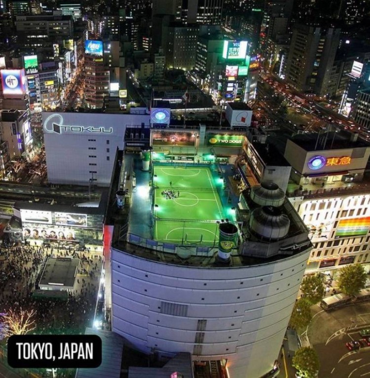 墓地足球场惊现河南，难道推进社区足球场地建设又成面子工程