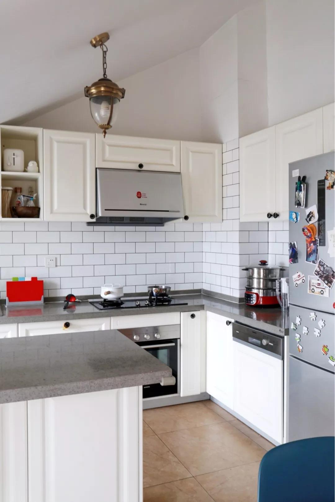 厨房台面什么颜色耐用好看,厨房台面哪种材料最耐脏