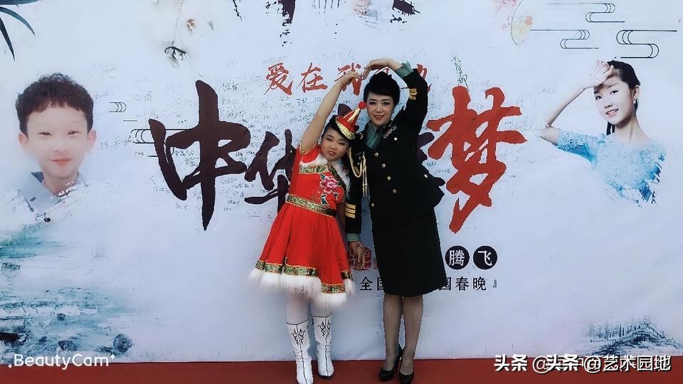 演员萨日娜年轻照片,萨日娜歌曲完整版