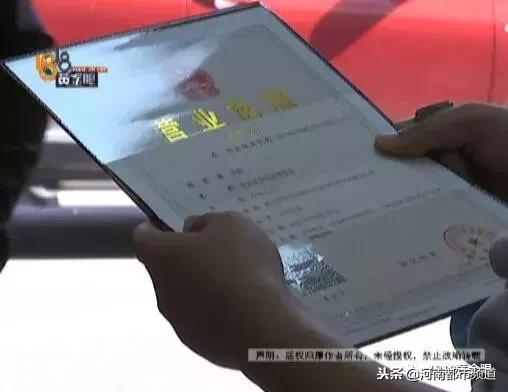 杭州漂亮女孩扎马尾头皮一下秃了四块！她怀疑那次在理发店……