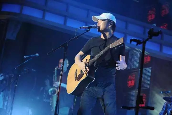 吉他长期不弹怎么保养,吉他多久上油保养一次