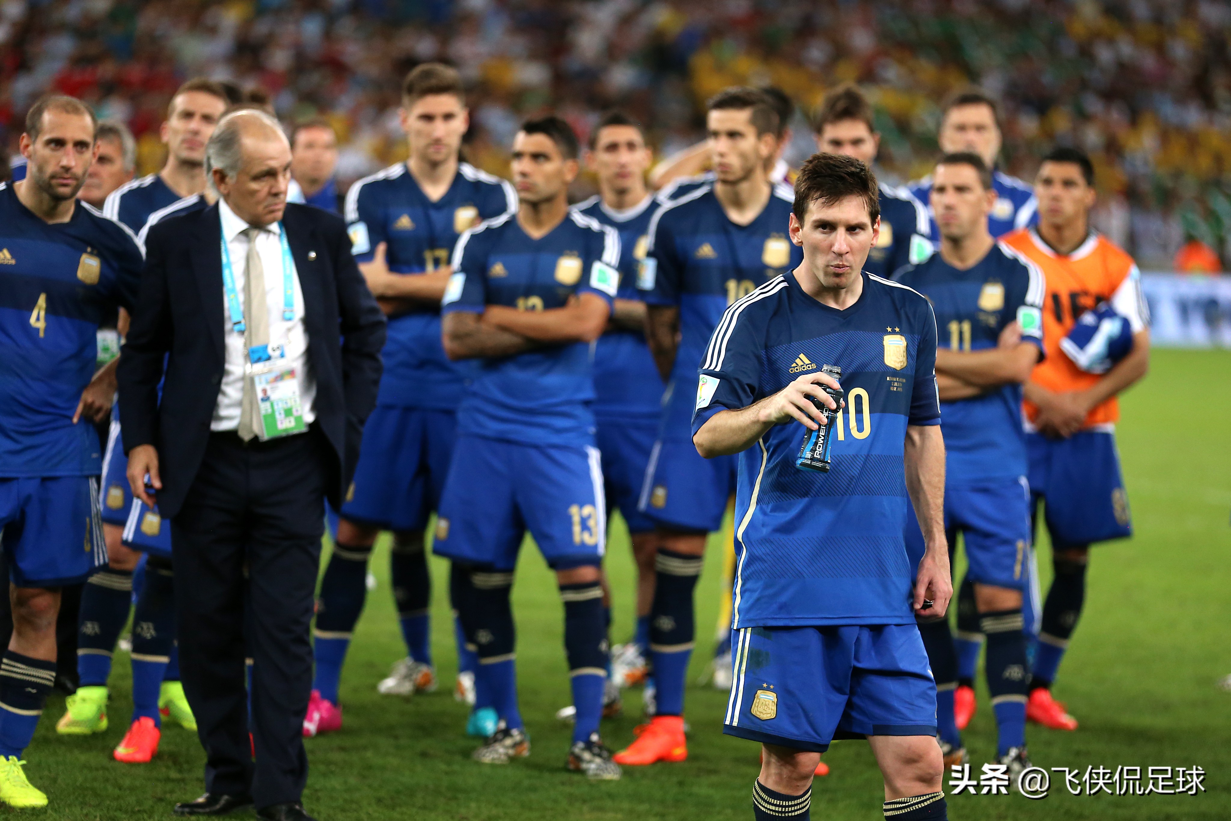 梅西悲伤片段,梅西5年前丢失点球