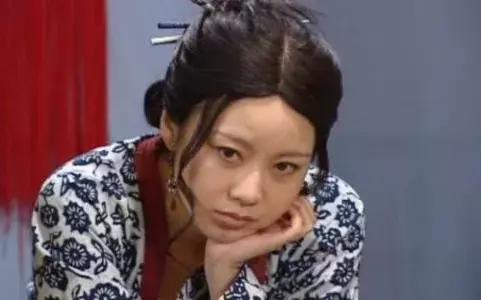 孙俪穿衣并不张扬,孙俪穿衣打扮礼服