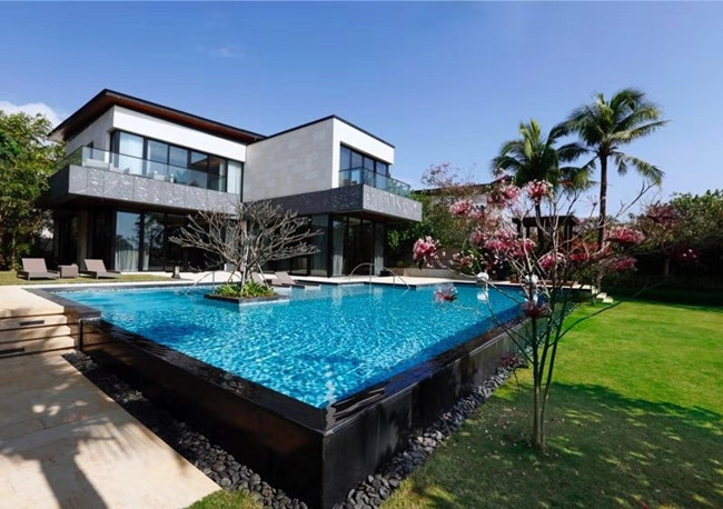 一条海棠路，半座三亚城：“海岛第一路”背后蕴藏怎样的资源密码