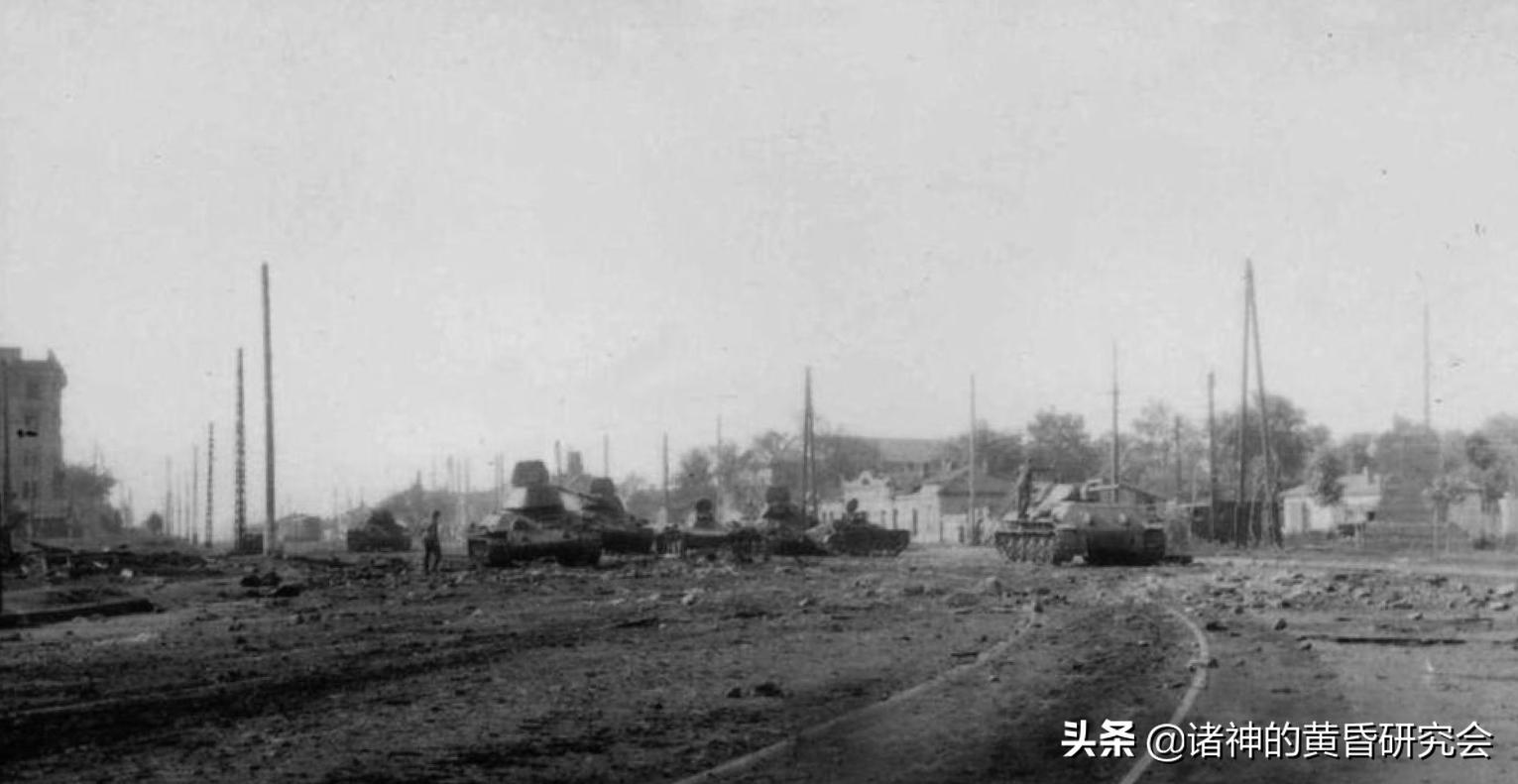 七月飞火-100张珍贵图片中的1942年沃罗涅日血战今与昔（下）