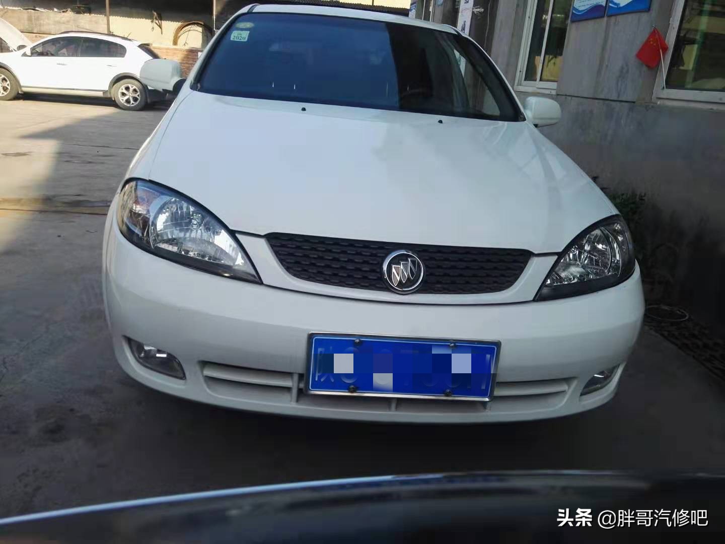 大灯漏水有妙招,大灯漏水起雾发黄维修