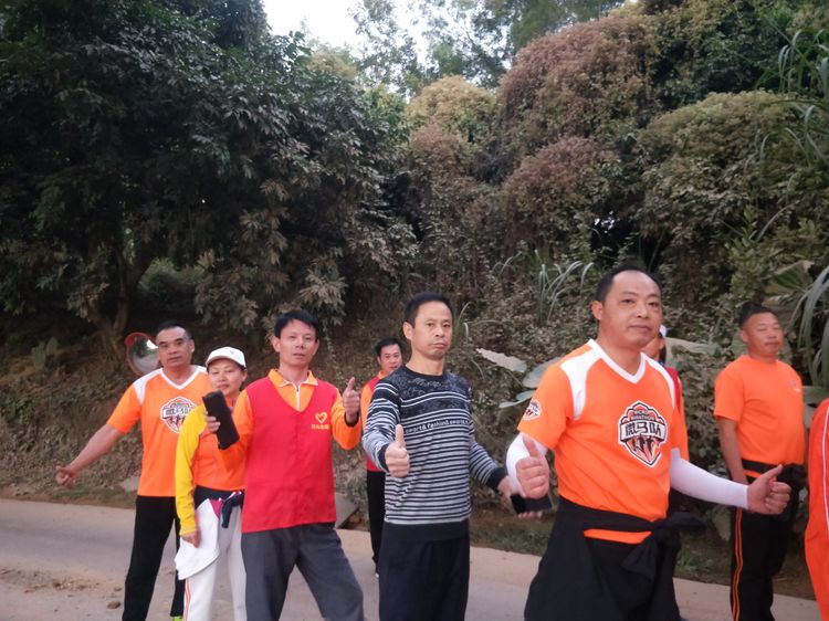 魅力深马，微马同行！六约微马助力深圳国际马拉松