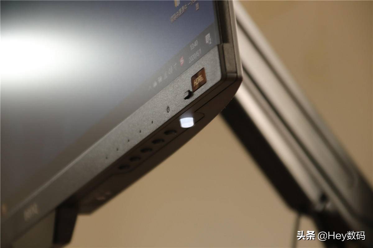 初入社会的你怎样多快好省地布置桌面？在此给你一点建议