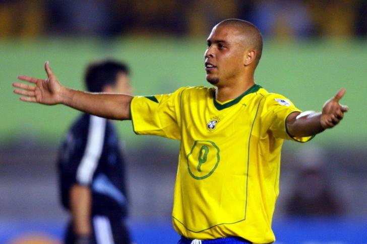 足球界最丑的十大球员,足球光头球员