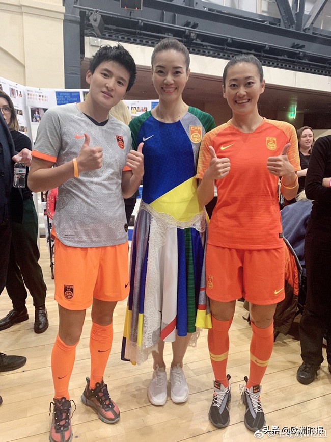 女足帅气组合,女足帅气逼人四人组