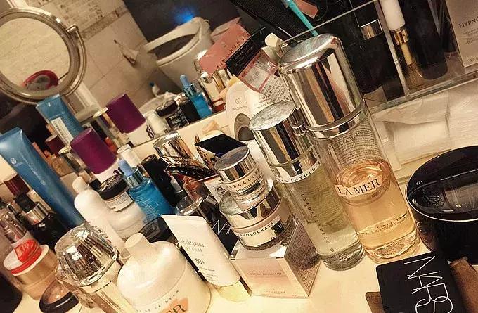 黄圣依二百六十万一瓶面霜,一瓶面霜的价格