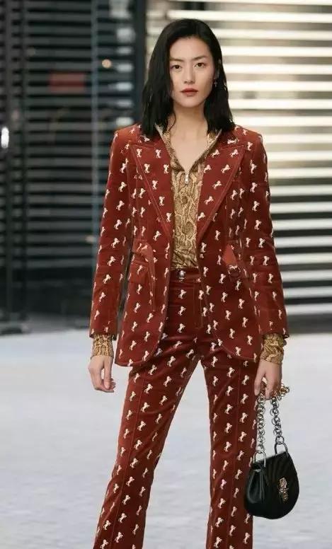 刘雯同款平价包,刘雯同款圆筒包