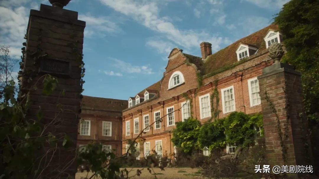 一口气看完一整部鬼短剧,十部顶级搞笑鬼剧