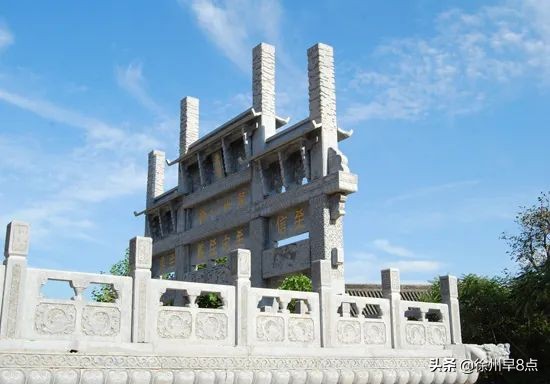 喷饭！观音有莲哪吒有家了，恒大足球场被戏称亿建莲！