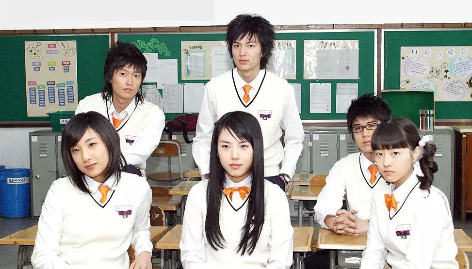 他要回归啦！韩剧扛把子、长腿欧巴始祖，还公开承认看过小电影