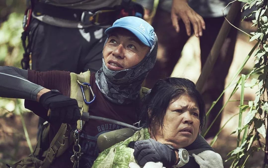 谁是影坛第一人,成龙个人经历