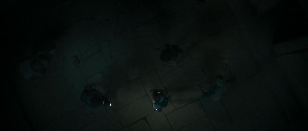 分分钟看完恐怖电影死亡迷局,恐怖电影金字塔