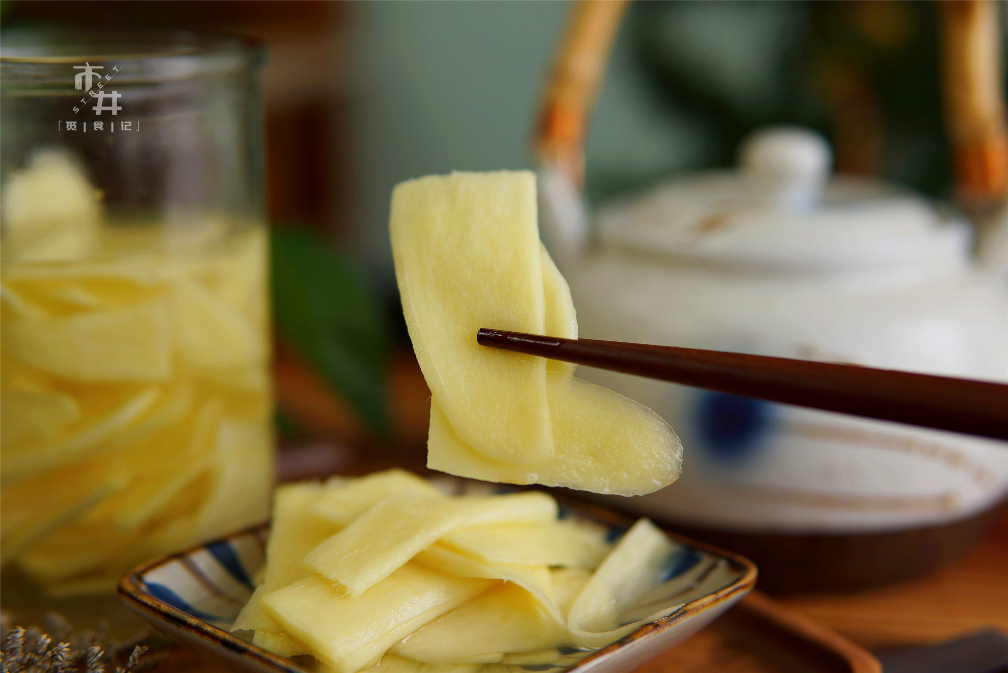 醋泡姜一年四季吃,醋泡姜好处多还有养胃的保健作用